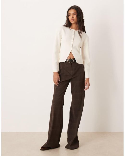 Cárdigan Con Detalle Moldeado De Punto Compacto De -Blanco Gina Tricot de color Natural