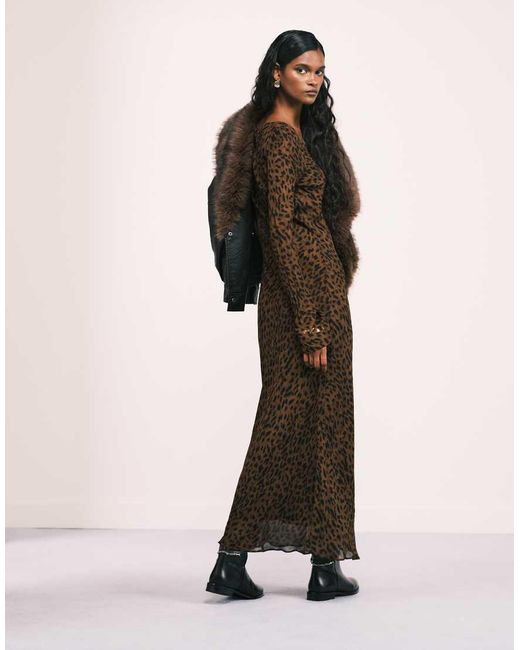Vestito Lungo A Maniche Lunghe Con Allacciature di Mango in Brown