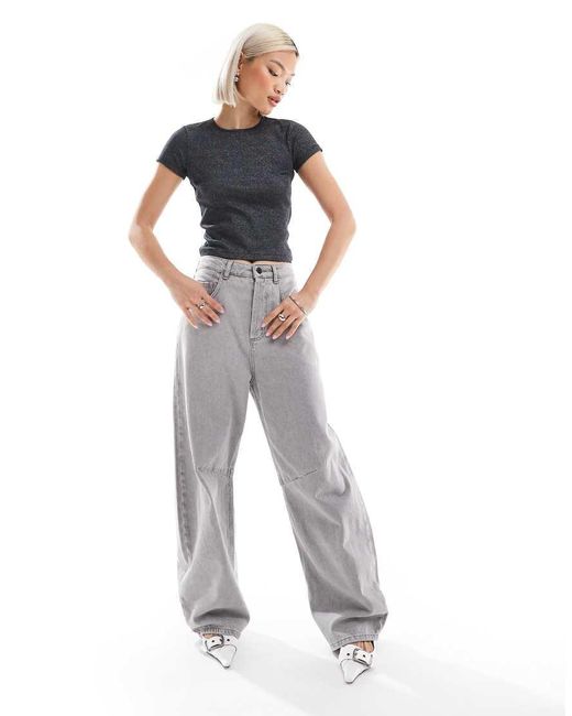 T-Shirt Corta E Stretta Nera Con Glitter Argento di Vero Moda in Gray