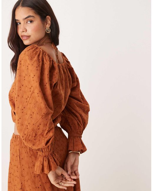 Top cache-cœur d'ensemble ASOS en coloris Brown