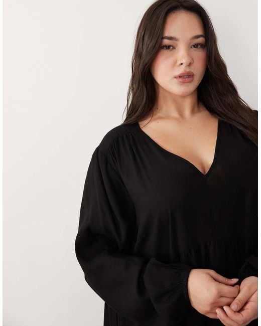 Esmee Curve Black Exclusive Mini Tiered Smock Summer Dress With Long Sleeve