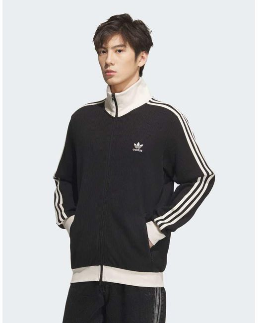 Giacca Sportiva Stile Basketball Nera Lavorata A Nido D'Ape di Adidas Originals in Black da Uomo
