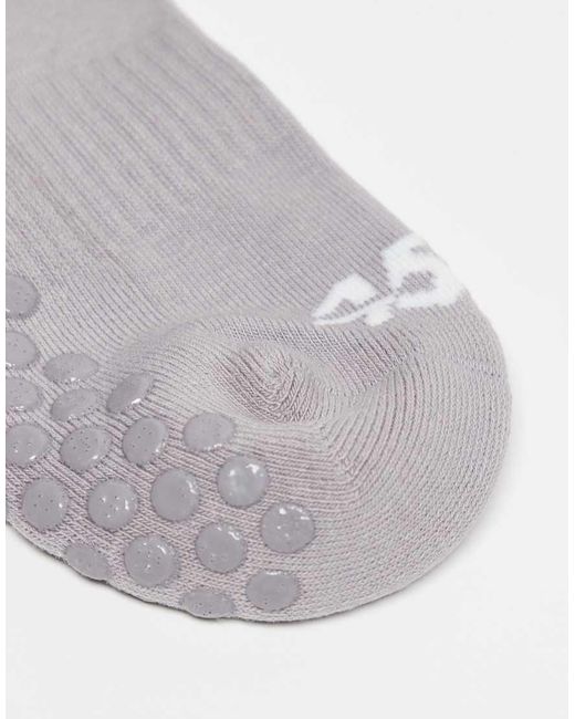 4505 White Icon 2 Pack Non Slip Grip Pilates Crew Socks