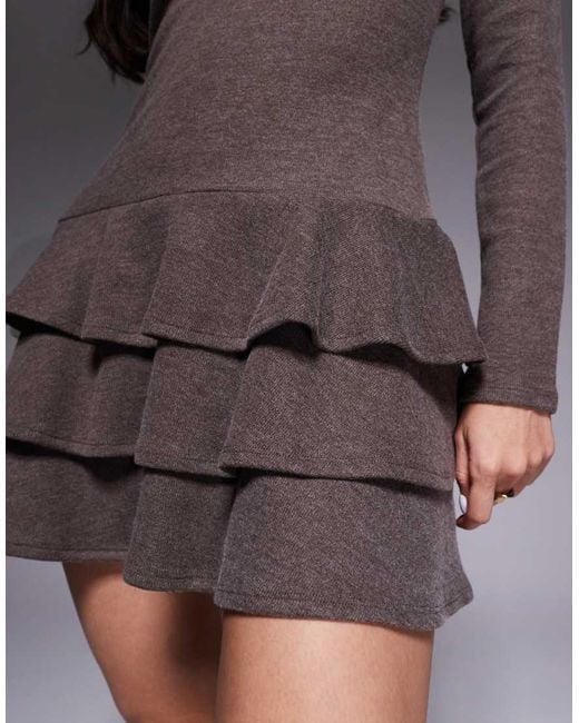 Vestito Corto Morbidissimo A Maniche Lunghe Con Gonna A Ruota A Balze di ASOS in Gray