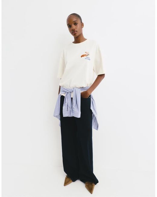 T-Shirt Con Stampa Di Croissant E Caffè di Pull&Bear in White