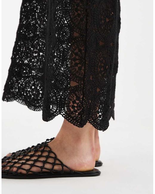 4th & Reckless Black Cotton Rich Crochet Floral Scallop Edge Beach Maxi Skirt Co-ord