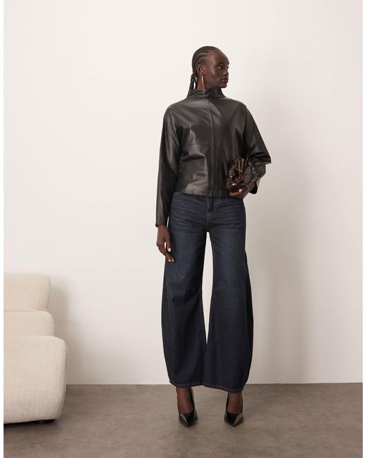 Top en cuir à col montant et coupe incurvée ARRANGE en coloris Brown