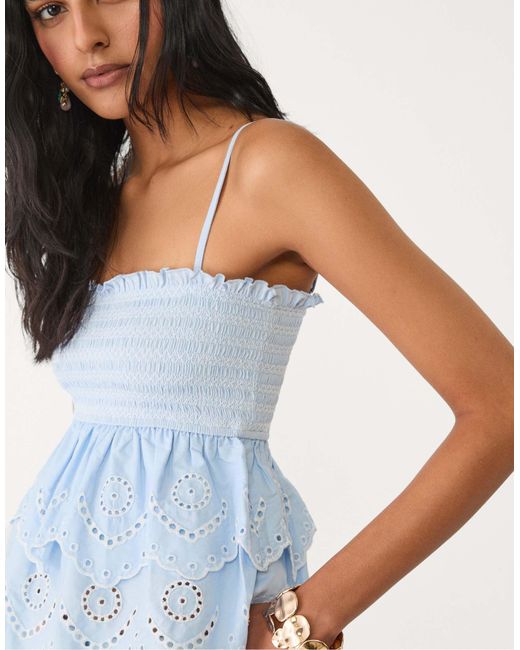 Stradivarius Blue – besticktes oberteil