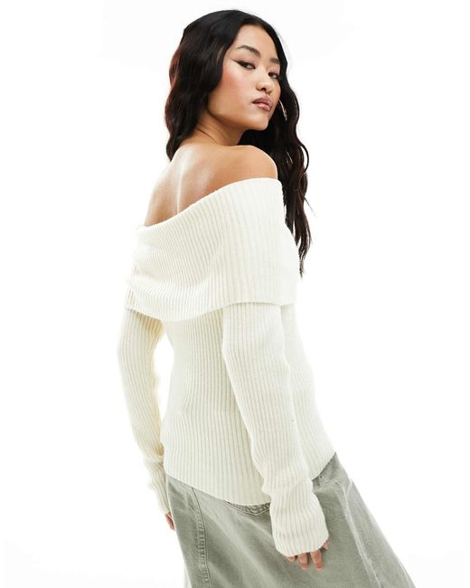 Pull en maille à épaules dénudées - crème ONLY en coloris White