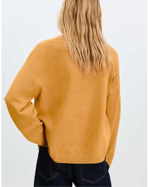 Pull basique en maille douce - moutarde Stradivarius en coloris Blue