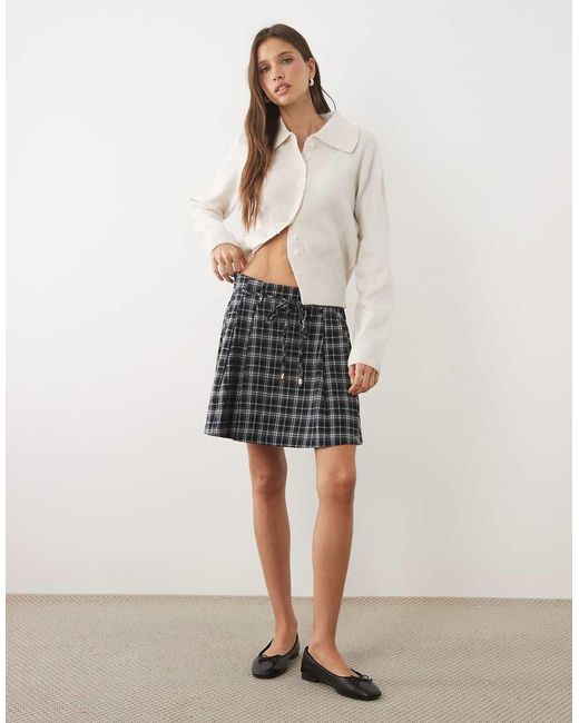Threadbare Geplooide Minirok Met Print in het White