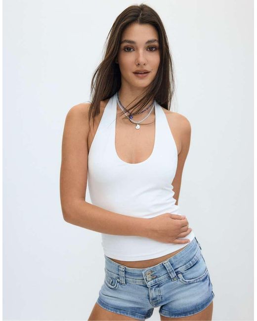 Top Basic Allacciato Al Collo di Stradivarius in White