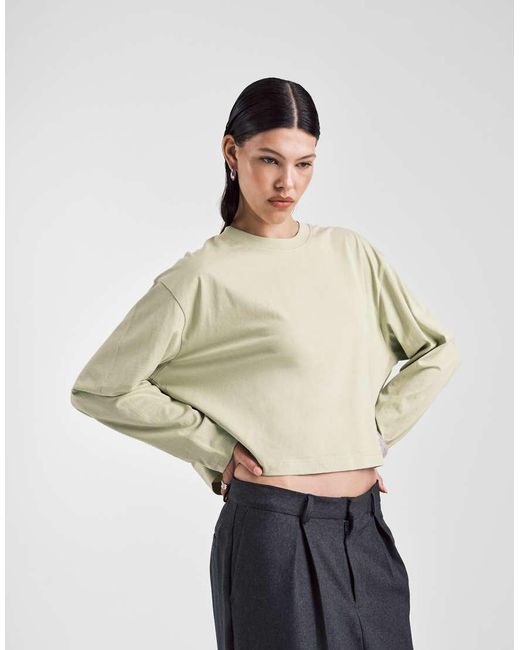 ASOS Cropped T-Shirt Met Lange Mouwen En Rechte Pasvorm in het Natural