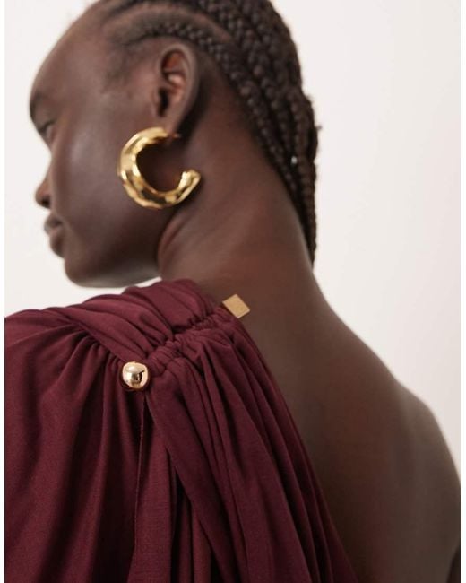 ARRANGE Purple Fallen Shoulder Draped Midi Dress With Train Back