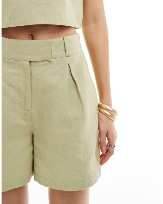 Pantalones cortos verde oliva Pretty Lavish de color Green