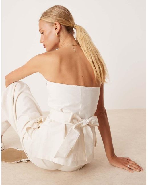 Tala Strapless Top Van Zware Linnenmix Met Lange Pasvorm in het Natural