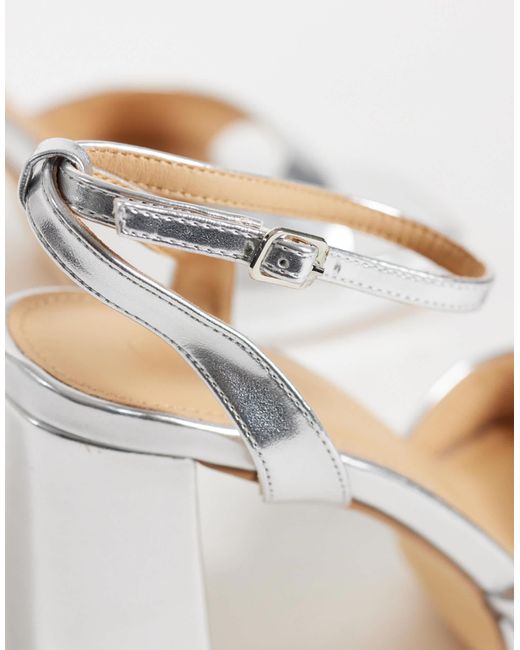SEQWL White Plateausandalette mit blockabsatz