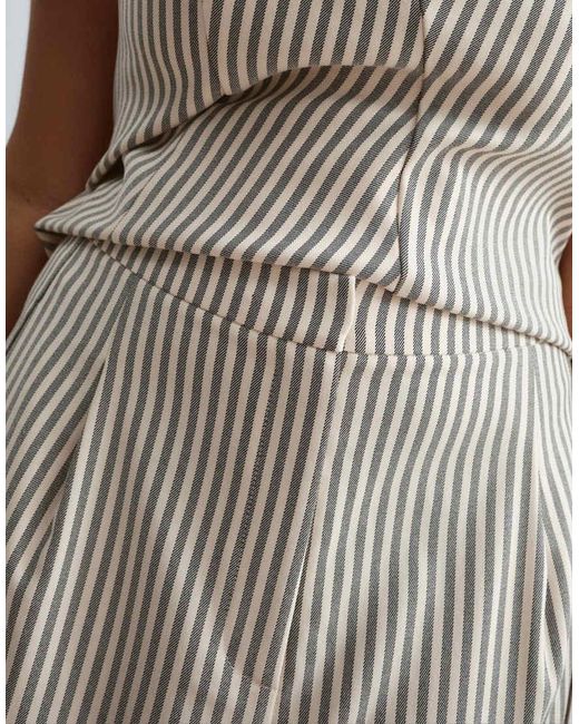 ARRANGE Gray Curve Tailored Barrel Pants