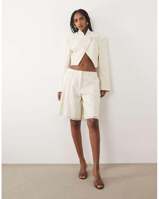 Miss Selfridge Natural Tailored Bermuda Short With Lace Trim