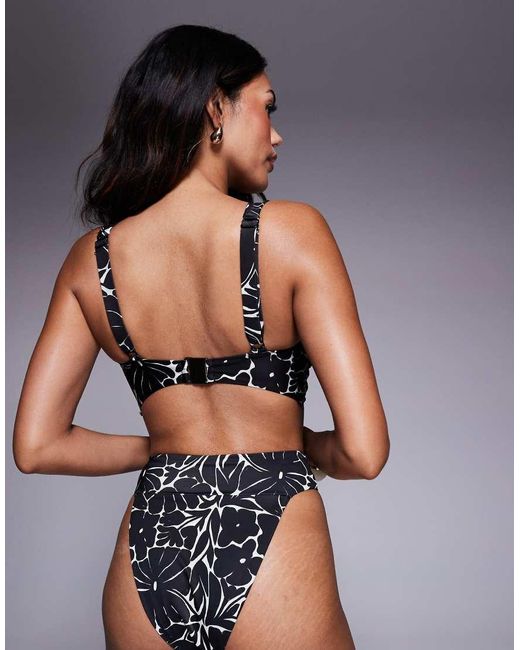 ASOS Vollere Buste in het Gray