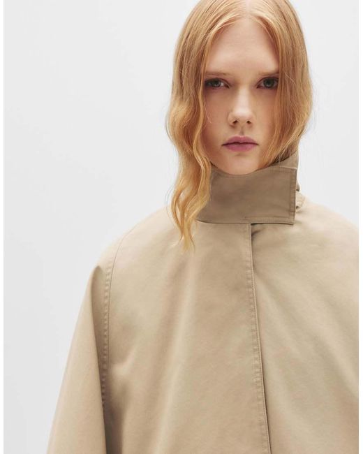 Pull&Bear Korte Cape in het Natural