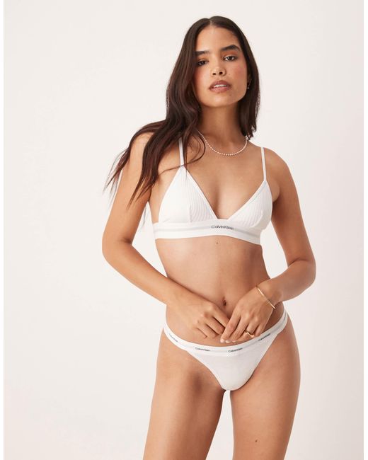 String côtelé en modal Calvin Klein en coloris Brown