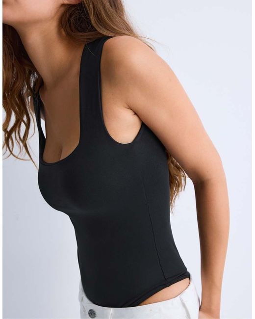 Stradivarius Blue Square Neck Body