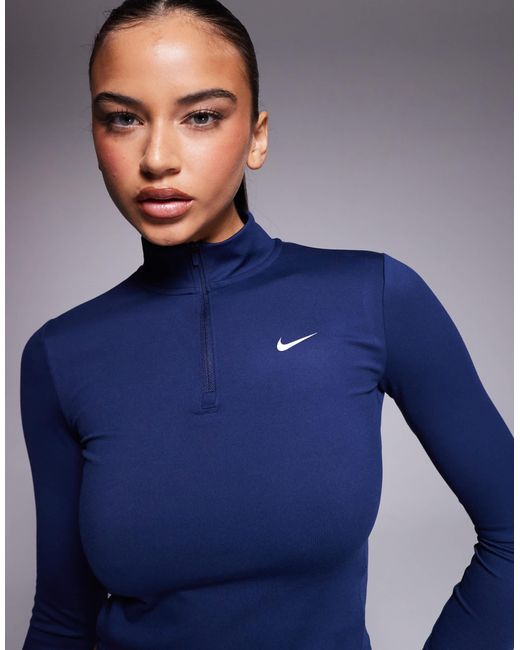 Nike Blue Nike – one training – figurbetontes, langärmliges oberteil