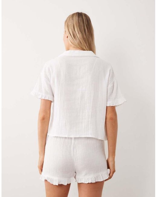 New Look White Double Cloth Short Sleeve Shirt And Shorts Pyjama Set
