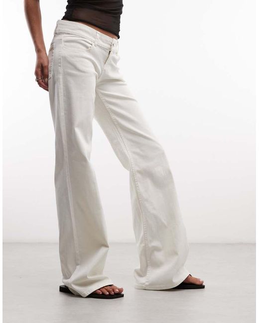 Weekday Flared Broek in het White