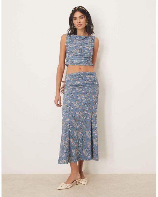 Jupe longue d'ensemble froncée et drapée à fleurs - bleu ASOS en coloris Blue