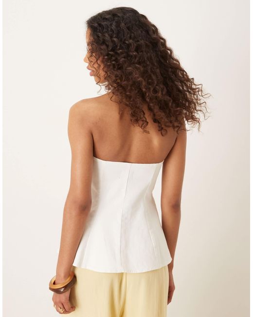 ASOS White – strukturiertes, trägerloses oberteil aus denim mit schößchen