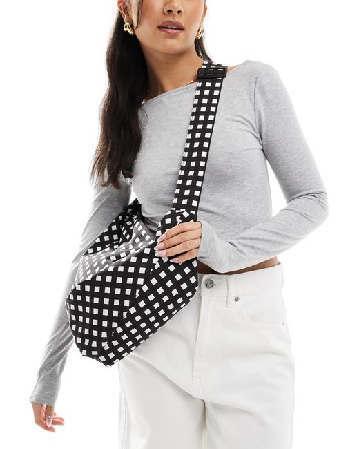 Pieces White – schwarz-weiß gemusterte xl-gürteltasche