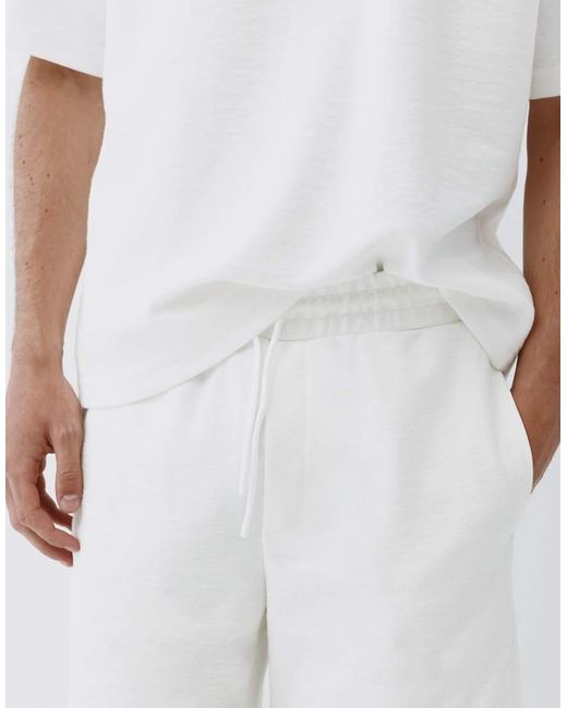 Pull&Bear White Relaxed Fit Bermuda Shorts for men