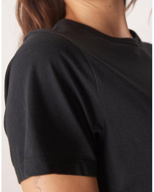 Abercrombie & Fitch Black Short Sleeve Relaxed T-shirt