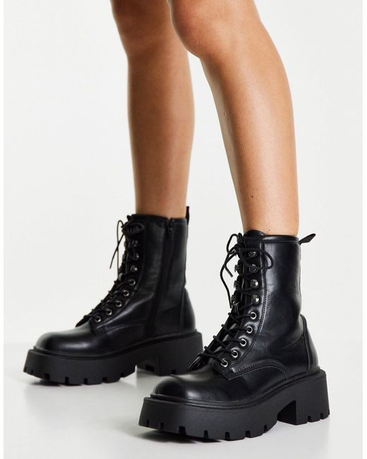 Botas negras con puntera cuadrada, cordones y suela gruesa Truffle  Collection de color Negro | Lyst