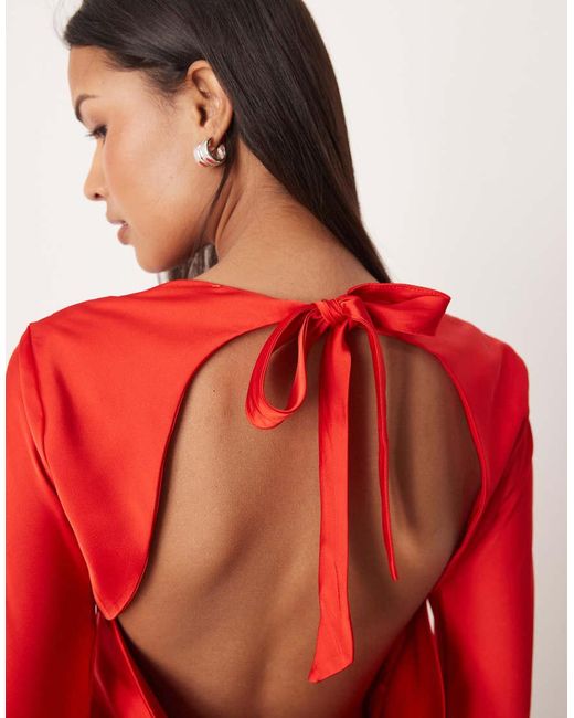 Top di Ghospell in Red
