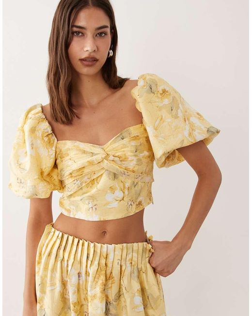 Y.A.S Natural Off-shoulder Volume Sleeve Crop Top