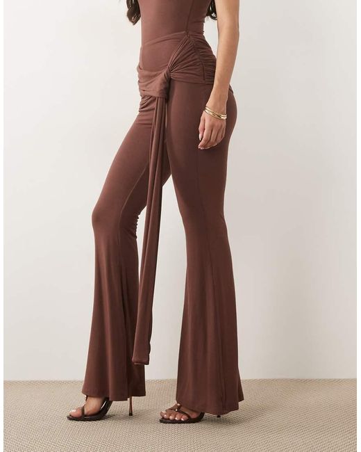 Bella Wanderdoll de color Brown