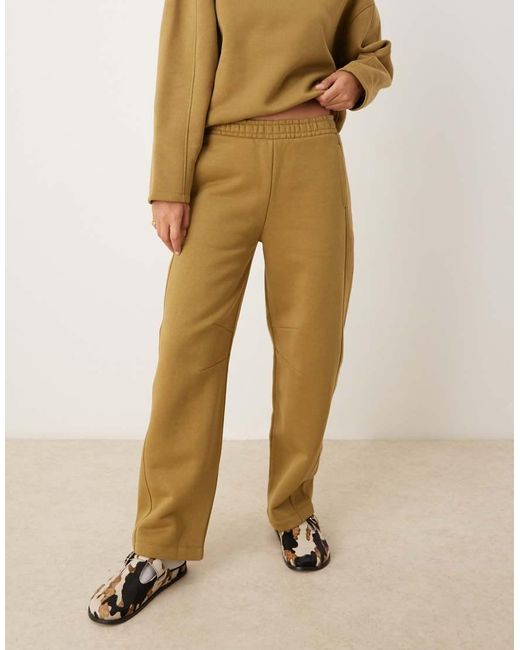 ASOS Natural Premium Heavyweight 500gsm Seamed Barrel Leg Sweatpants