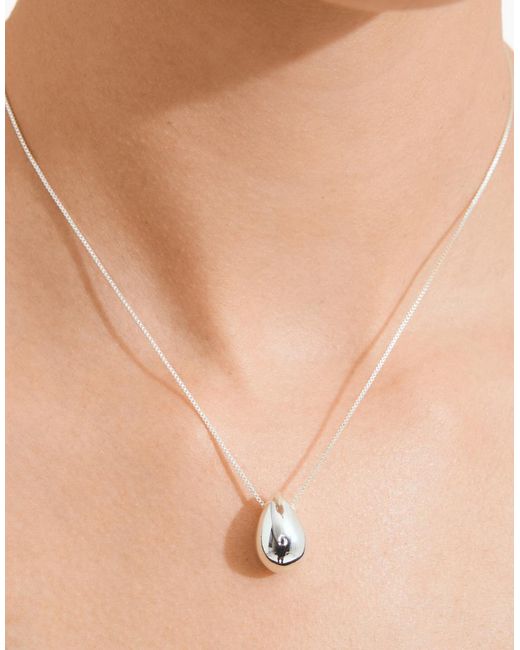Collar Kaisyn Plateado En Plata Pilgrim de color White