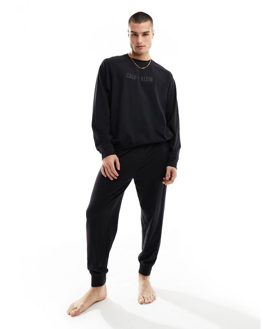 Calvin Klein – intense power – lounge-jogginghose in Black für Herren