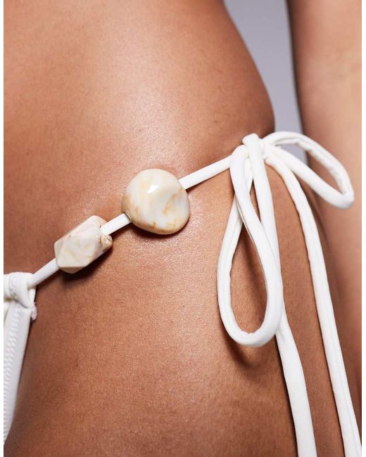 Candypants Bikinibroekje Met Gestrikte Zijkanten En Kralen in het White