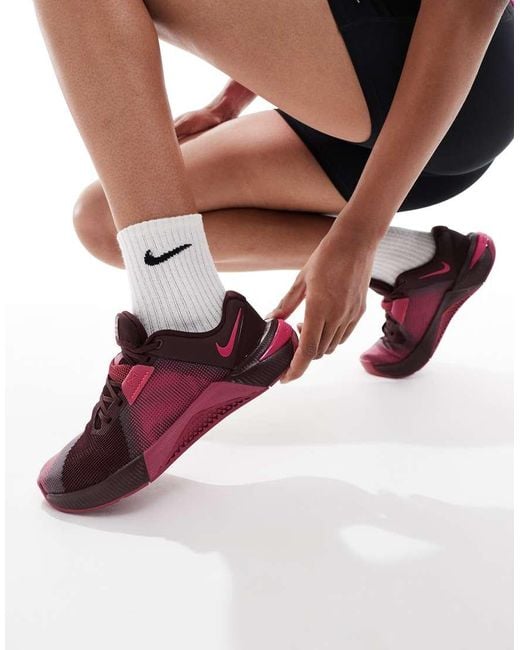 Nike Red Metcon 10 Trainers