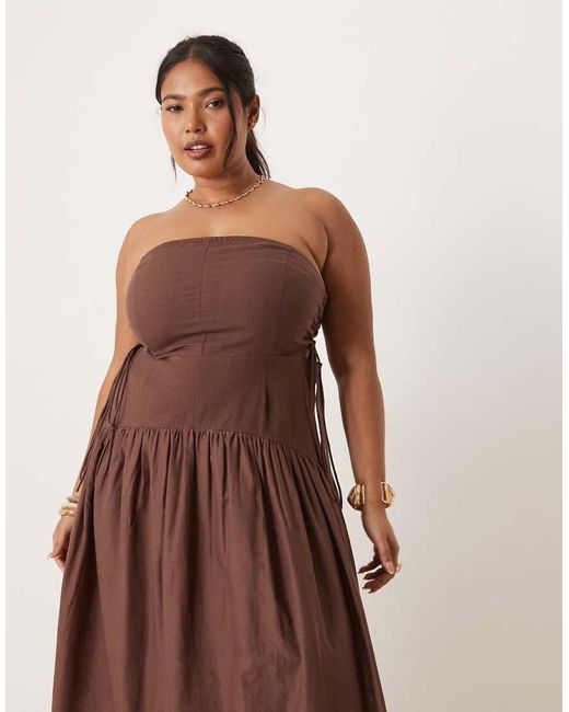 Asos Design Curve di ASOS in Brown