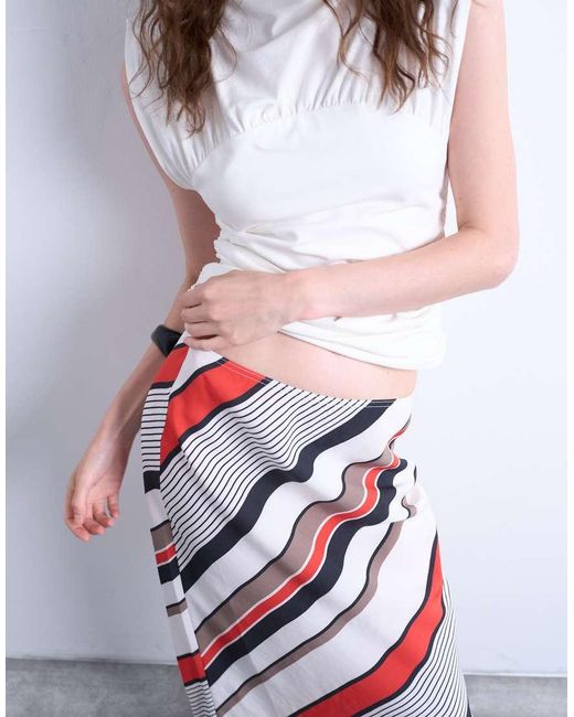 TOPSHOP Schuin Gesneden Maxirok in het White