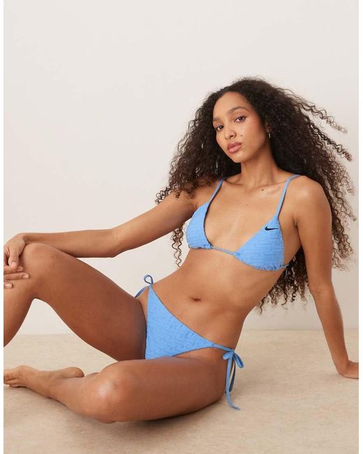 Nike di Nike in Blue
