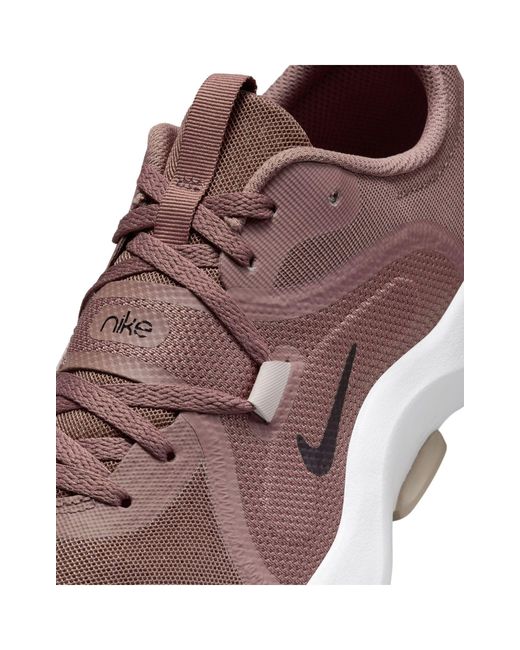 Nike Brown – in-season tr 13 – sneaker