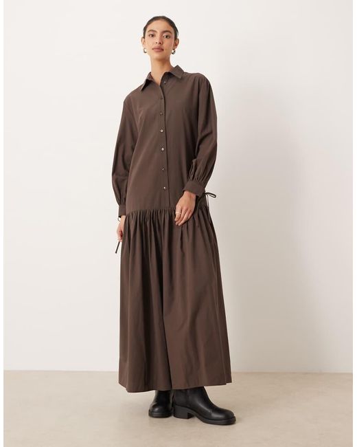 Vestito Camicia Lungo A Maniche Lunghe Cioccolato Con Dettagli Allacciati di ASOS in Brown