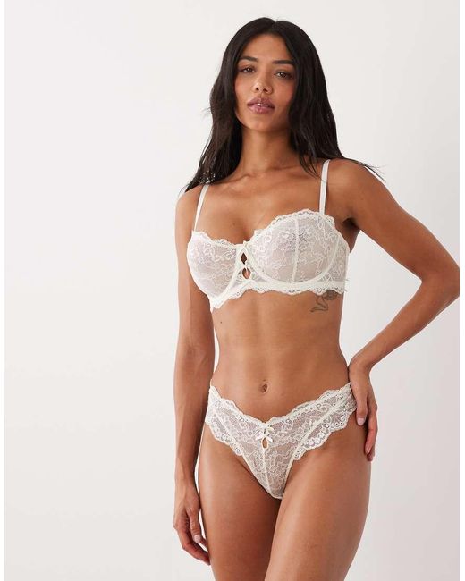 ASOS Vollere Buste in het Brown